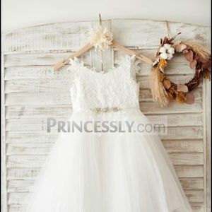Flower girl dress - ivory lace 7T